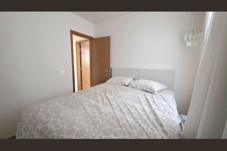 Apartamento à venda com 2 quartos, 57m² em Lundcéia, Lagoa Santa