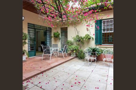 Casa à venda com 5 quartos, 1500m² em Indianópolis, São Paulo