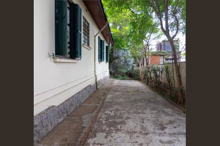 Casa à venda com 5 quartos, 1500m² em Indianópolis, São Paulo