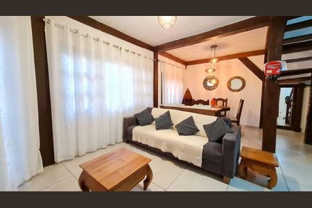 Casa de Condomínio para alugar com 3 quartos, 180m² em Jardim Tres Marias, Guarujá