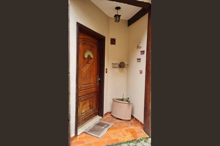 Casa de condomínio para alugar com 180m², 3 quartos e 1 vagaEntrada