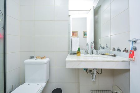 Apartamento à venda com 67m², 2 quartos e 1 vaga Apartamento à venda com 67m², 2 quartos e 1 vagaBanheiro 1
