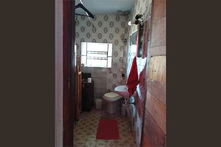 Casa à venda com 4 quartos, 140m² em Vila Divina Pastora, São Paulo