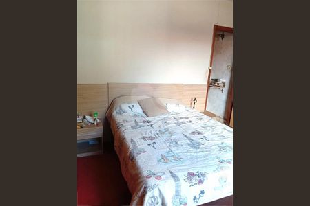 Casa à venda com 4 quartos, 140m² em Vila Divina Pastora, São Paulo