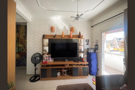 Casa à venda com 250m², 6 quartos e 1 vaga