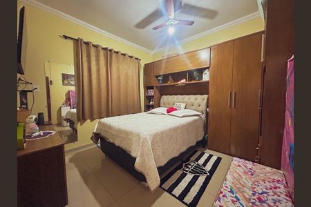 Casa à venda com 6 quartos, 250m² em Vereda, Contagem