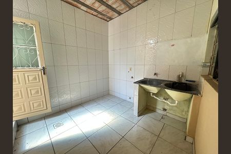 Casa à venda com 250m², 6 quartos e 1 vaga