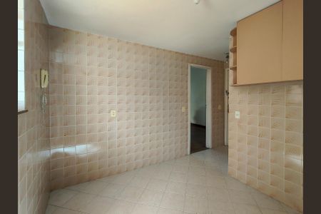 Apartamento à venda com 84m², 2 quartos e 1 vagaCozinha