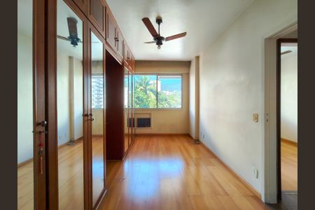 Apartamento à venda com 84m², 2 quartos e 1 vagaSuíte