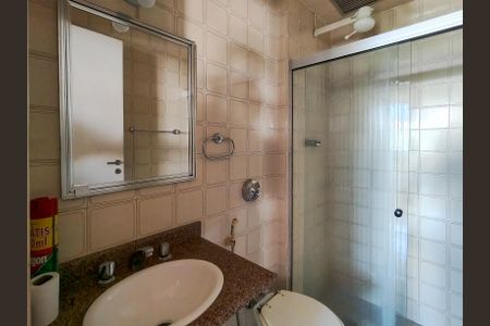 Apartamento à venda com 84m², 2 quartos e 1 vagaBanheiro Corredor