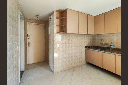 Apartamento à venda com 84m², 2 quartos e 1 vagaCozinha