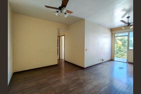 Apartamento à venda com 84m², 2 quartos e 1 vagaSala