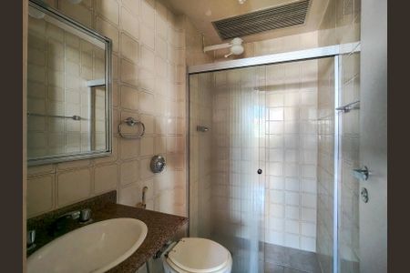 Apartamento à venda com 84m², 2 quartos e 1 vagaBanheiro Corredor