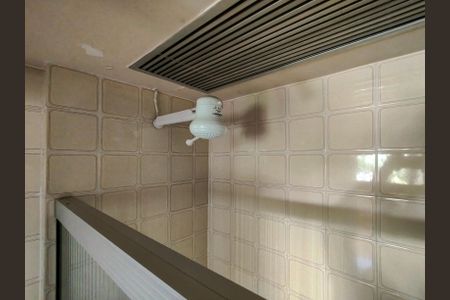 Apartamento à venda com 84m², 2 quartos e 1 vagaBanheiro Corredor