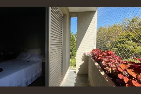 Casa de condomínio à venda com 853m², 4 quartos e 3 vagas