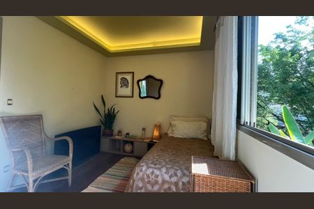 Casa de condomínio à venda com 853m², 4 quartos e 3 vagas