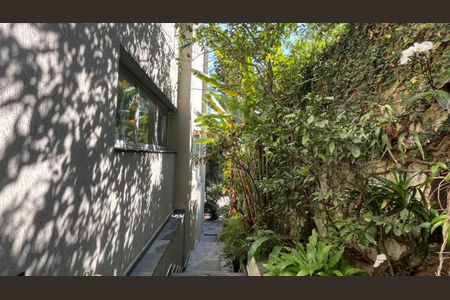 Casa de condomínio à venda com 853m², 4 quartos e 3 vagas