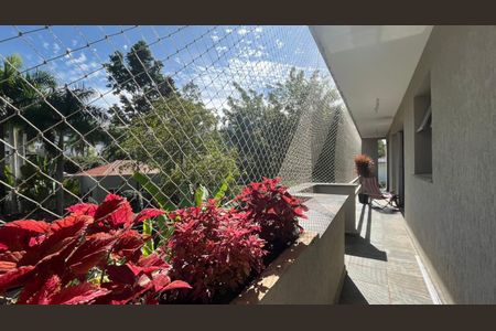 Casa de condomínio à venda com 853m², 4 quartos e 3 vagas
