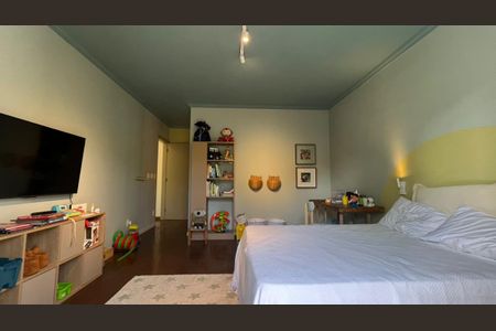 Casa de condomínio à venda com 853m², 4 quartos e 3 vagas