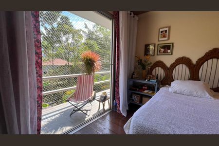 Casa de condomínio à venda com 853m², 4 quartos e 3 vagas