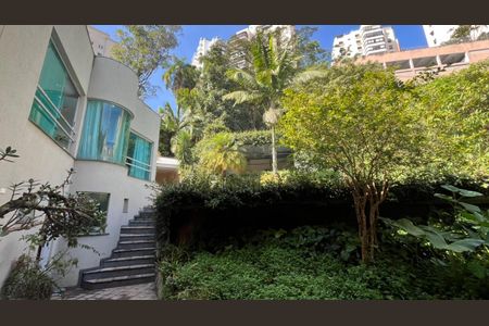 Casa de condomínio à venda com 853m², 4 quartos e 3 vagas
