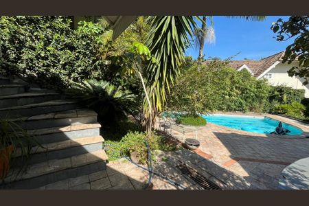 Casa de condomínio à venda com 853m², 4 quartos e 3 vagas