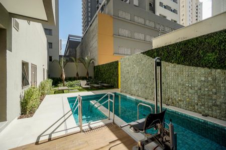 Apartamento para alugar com 24m², 1 quarto e sem vaga Apartamento para alugar com 24m², 1 quarto e sem vagaPiscina