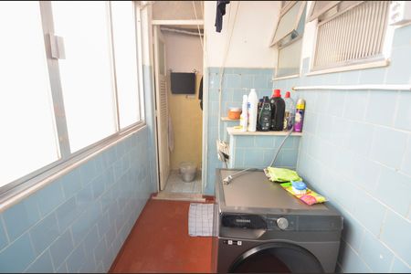 Apartamento à venda com 110m², 3 quartos e 1 vagaÁrea de Serviço