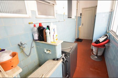 Apartamento à venda com 110m², 3 quartos e 1 vagaÁrea de Serviço