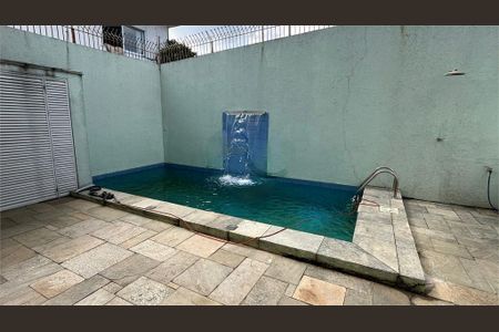 Casa à venda com 250m², 3 quartos e 5 vagas