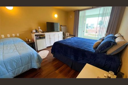 Casa à venda com 3 quartos, 250m² em Vila Cordeiro, São Paulo