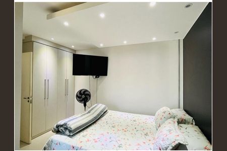 Apartamento à venda com 94m², 3 quartos e 2 vagasQuarto 