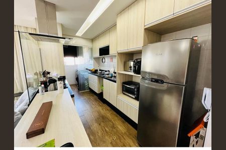 Apartamento à venda com 94m², 3 quartos e 2 vagasCozinha