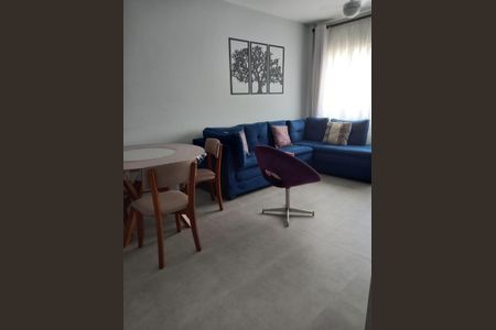 Sala  de apartamento para alugar com 3 quartos, 65m² em Jardim Tiro Ao Pombo, São Paulo