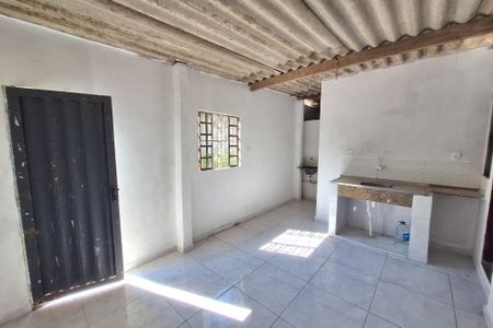 Cozinha de casa para alugar com 1 quarto, 33m² em Chácaras Rio-petrópolis, Duque de Caxias