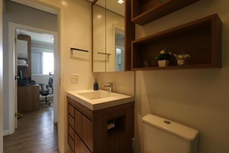 Apartamento à venda com 101m², 3 quartos e 3 vagas Apartamento à venda com 101m², 3 quartos e 3 vagasBanheiro