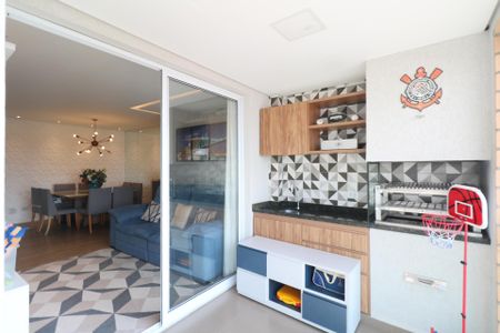 Apartamento à venda com 101m², 3 quartos e 3 vagas Apartamento à venda com 101m², 3 quartos e 3 vagasVaranda Gourmet