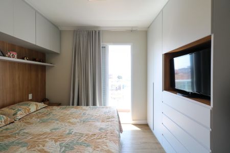 Apartamento à venda com 101m², 3 quartos e 3 vagas Apartamento à venda com 101m², 3 quartos e 3 vagasSuíte