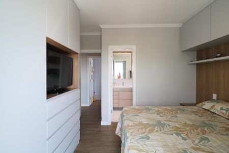 Apartamento à venda com 101m², 3 quartos e 3 vagas Apartamento à venda com 101m², 3 quartos e 3 vagasSuíte