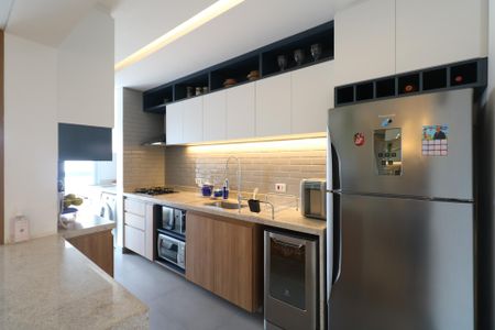 Apartamento à venda com 101m², 3 quartos e 3 vagas Apartamento à venda com 101m², 3 quartos e 3 vagasCozinha