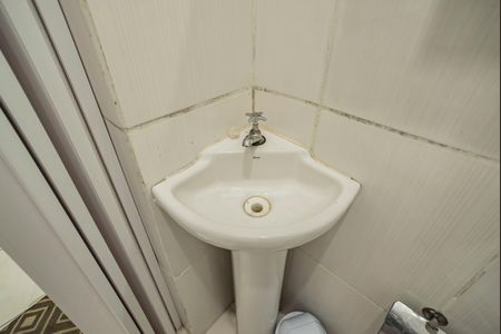 Banheiro de kitnet/studio à venda com 1 quarto, 16m² em Mirandópolis, São Paulo