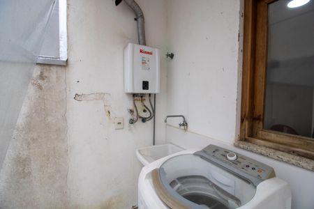 Casa à venda com 143m², 3 quartos e 1 vagaÁrea de Serviço