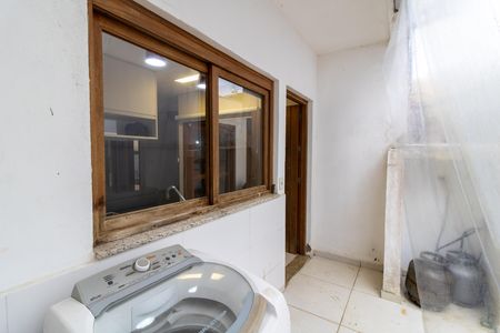 Casa à venda com 143m², 3 quartos e 1 vagaÁrea de Serviço