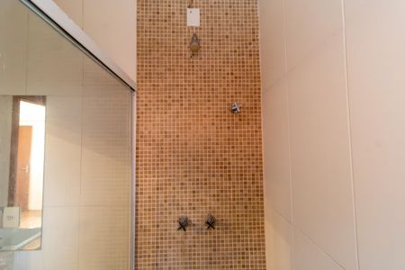 Casa à venda com 143m², 3 quartos e 1 vagaBanheiro da Suíte
