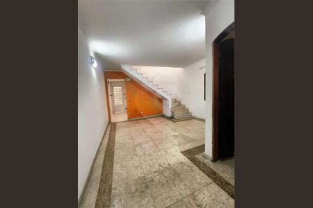 Casa à venda com 3 quartos, 132m² em Jardim das Vertentes, São Paulo