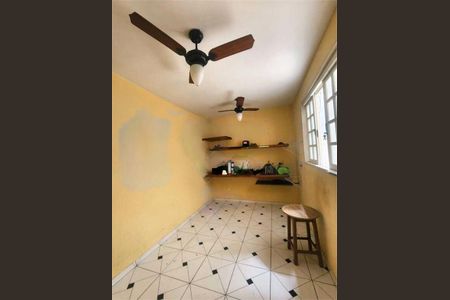 Casa à venda com 3 quartos, 132m² em Jardim das Vertentes, São Paulo