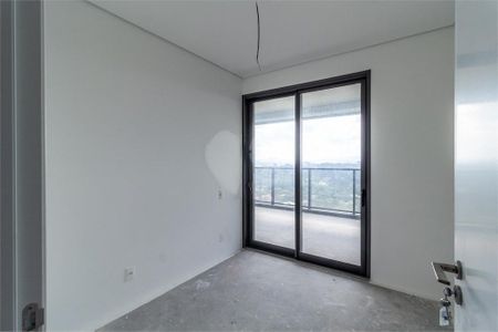 Apartamento à venda com 4 quartos, 186m² em Jardim Fonte do Morumbi, São Paulo