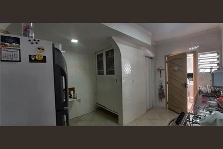 Casa à venda com 239m², 4 quartos e 3 vagas