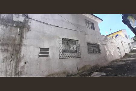 Casa à venda com 239m², 4 quartos e 3 vagas