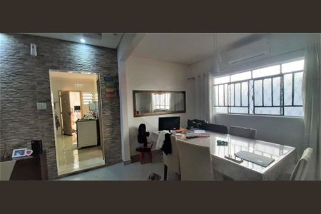 Casa à venda com 4 quartos, 239m² em Vila Independencia, São Paulo